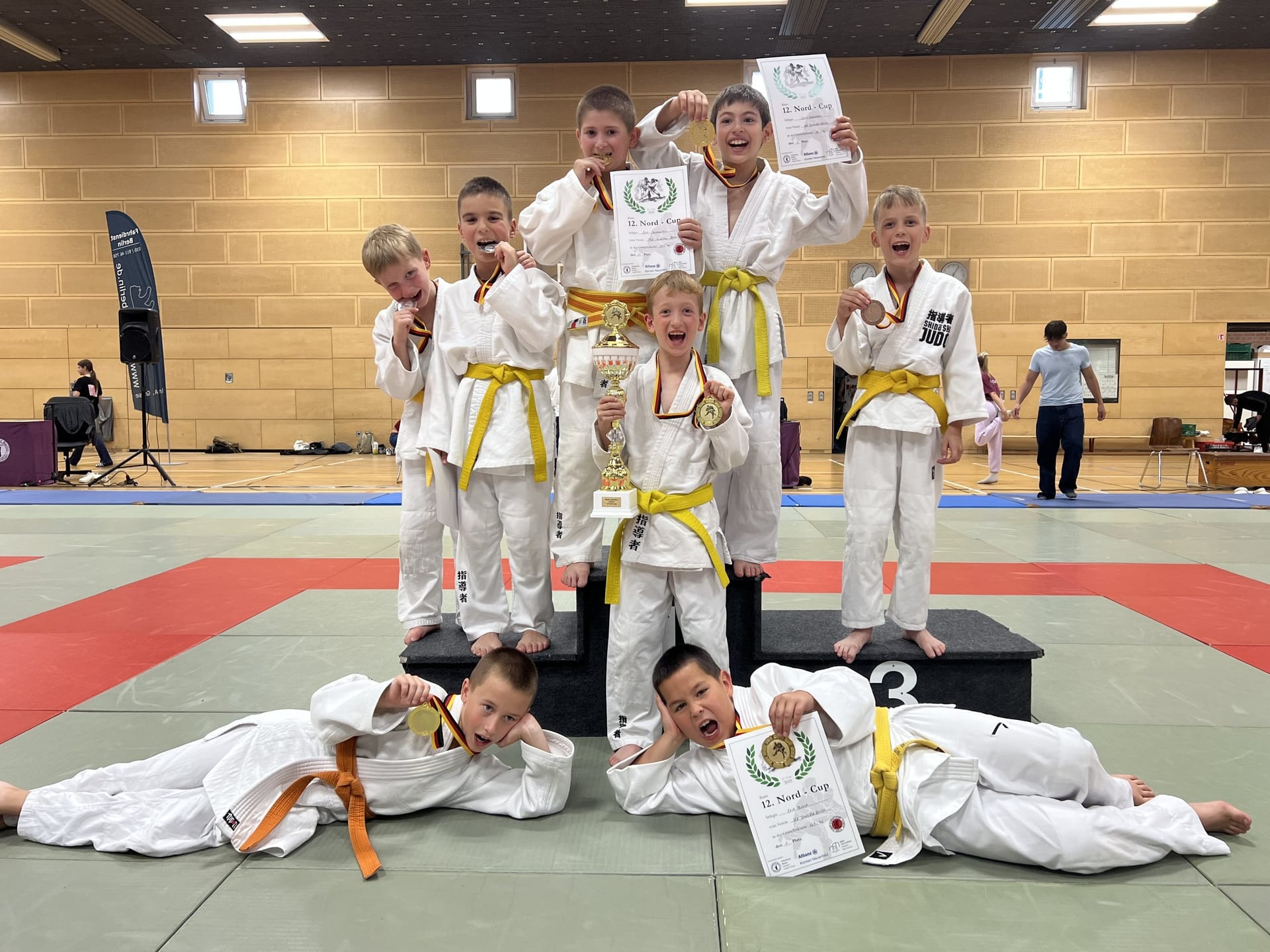Die Ergebnisse im Juli – Abschluss der Tennissaison, nationale LA-Wettkämpfe, BVMM Judo u. v. m.