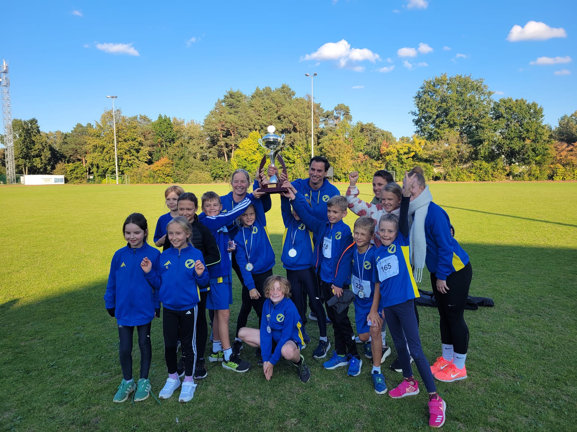 Die Ergebnisse im Oktober – 2. Pokalrunde im Fußball, BM Cross u. v. m.